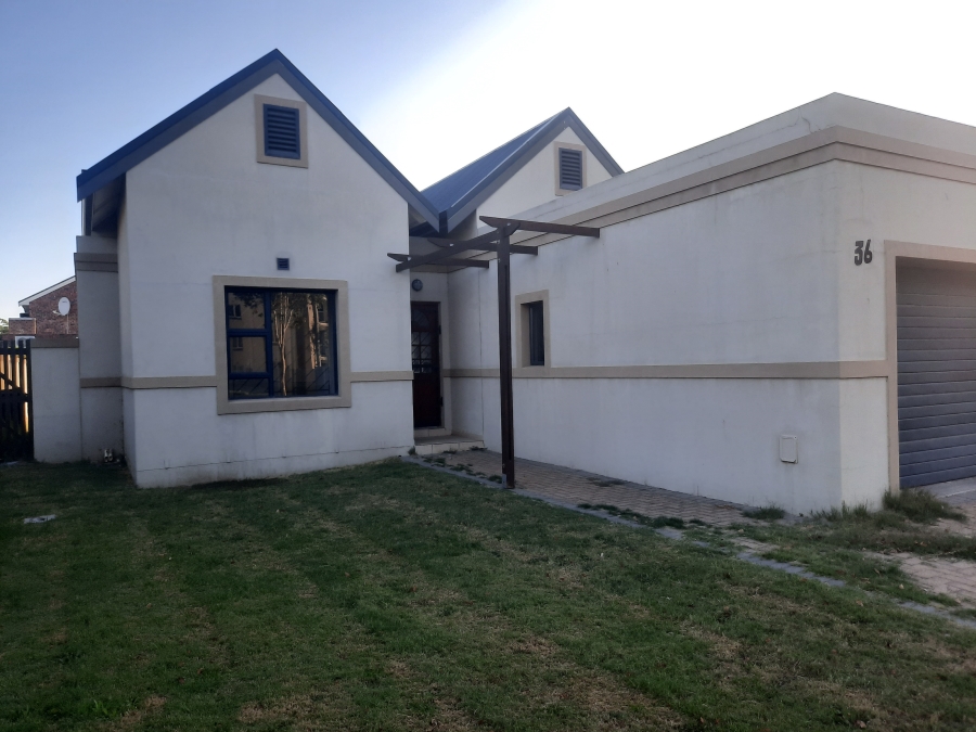 To Let 2 Bedroom Property for Rent in Buh Rein Estate Western Cape